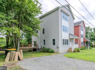 8207 Elm Ln, Chesapeake Beach, MD 20732