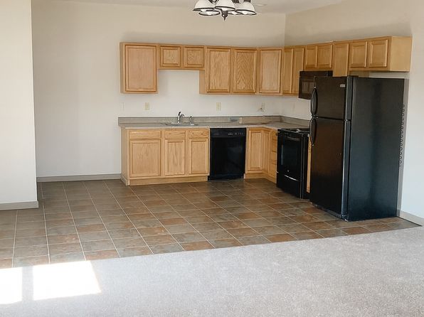 2 Park St APT 2