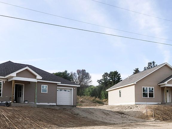 2nd image of 4 Jasmine Lane
