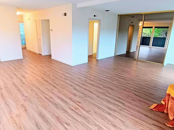 3rd image of 320 Via Casitas APT 308
