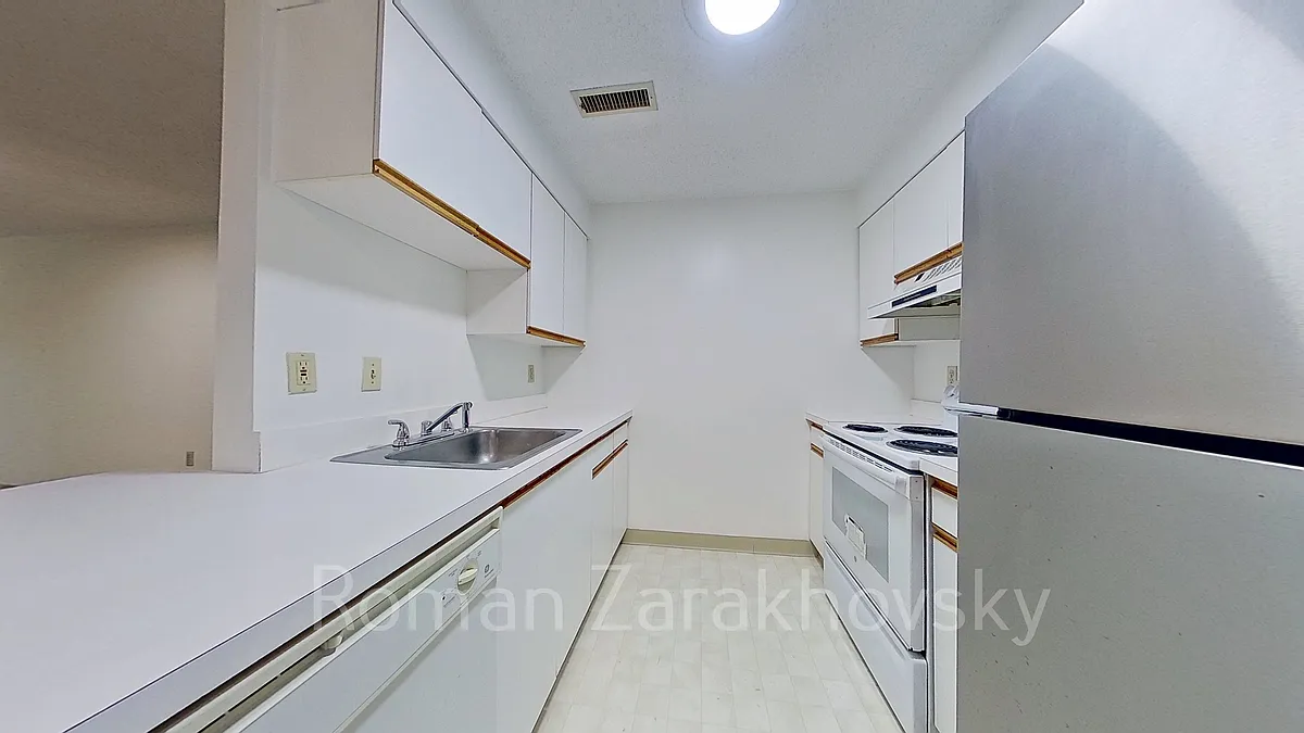Building Photo - 16 Webster Ave #3