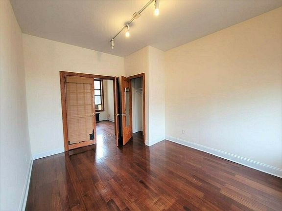 4th image of 274 W 19th St #6BE