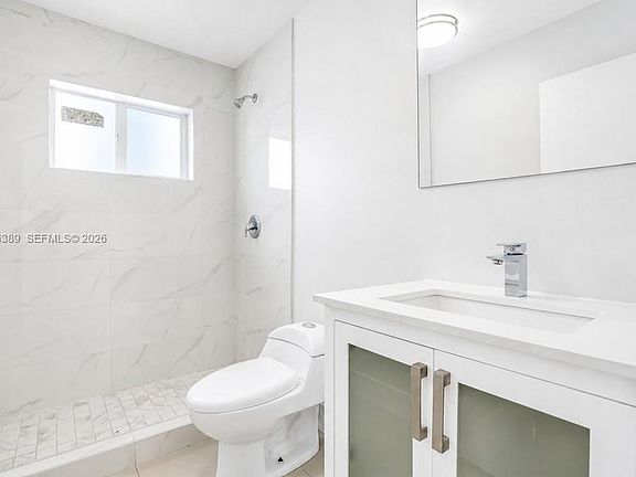5th image of 1180 NW 67th St #2