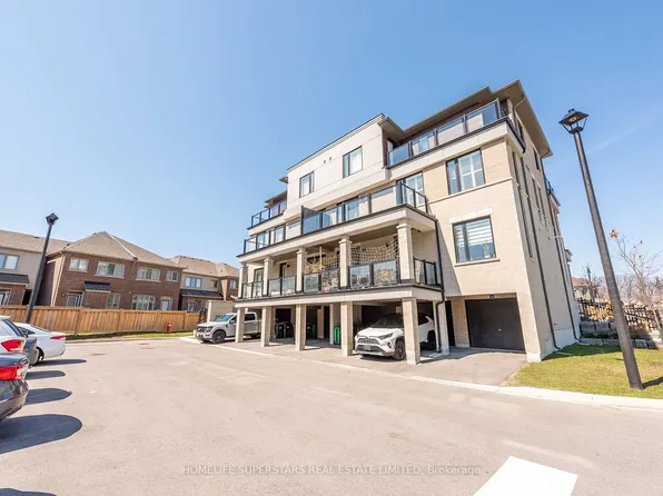 10 Knotsberry Cir #3, Brampton, ON L6Y 6G1