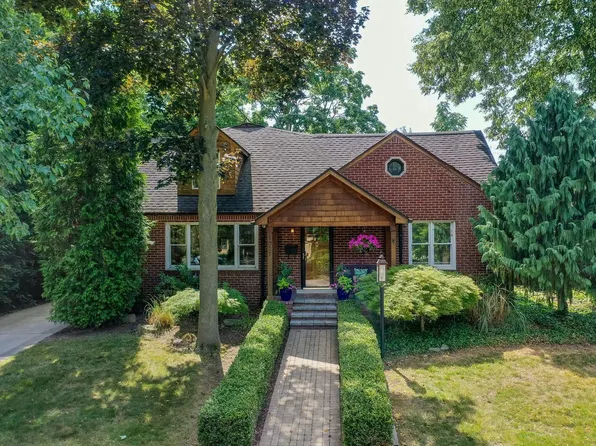 1027 Oakridge Ave, Royal Oak, MI 48067