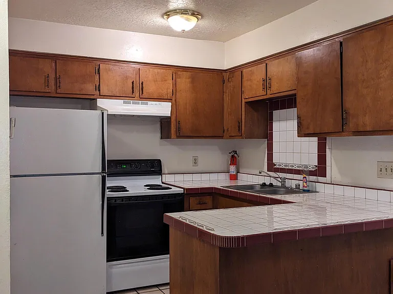 300 Western Skies Dr SE #1 — Photo 22