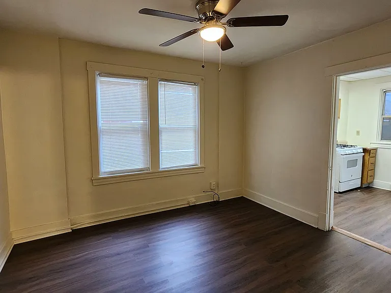 2918 Clermont Ave — Photo 14
