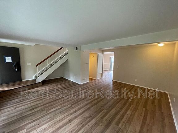 3rd image of 765 Knollwood Ln