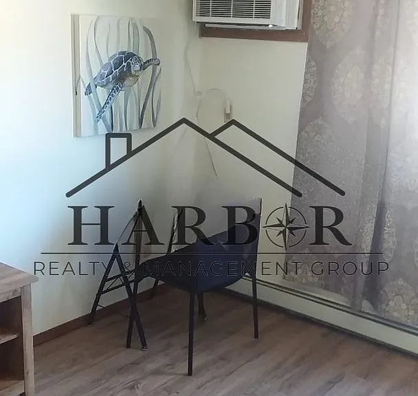 Valley View Apartments — Photo 43