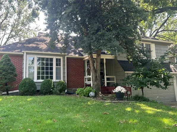 2821 W 73rd St, Prairie Village, KS 66208