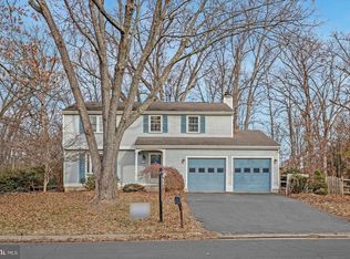 113 Caragana Ct, Sterling, VA 20164