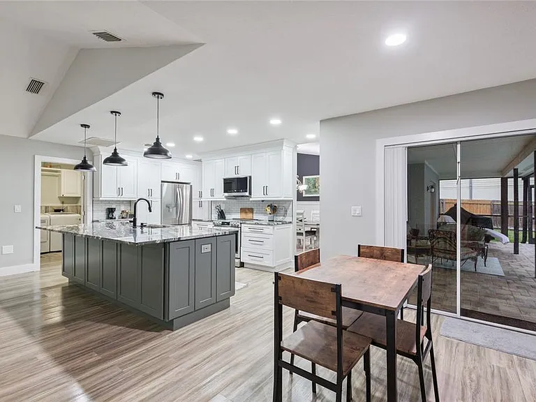 2766 Buckhorn Oaks Dr — Photo 4
