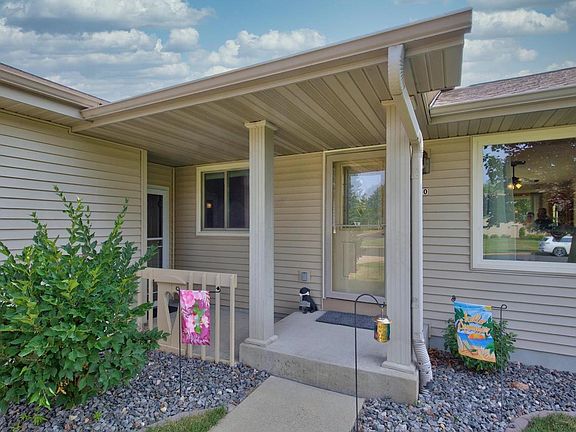 2nd image of 840 FAWN LANE