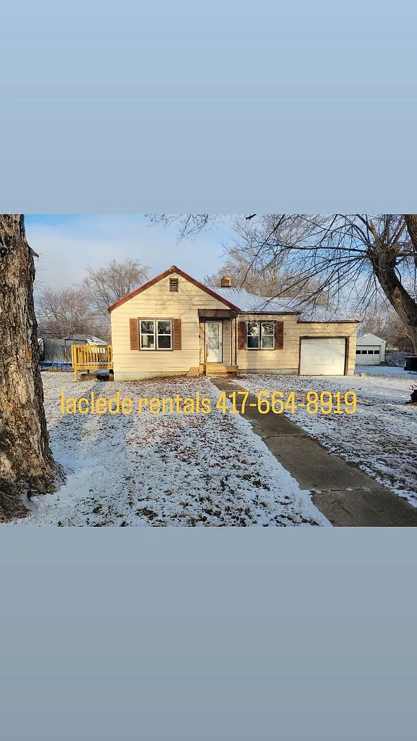 2 Bedroom 1 Bathroom House For Rent — Photo 1