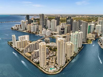 888 Brickell Key Dr APT 2709, Miami, FL, 33131
