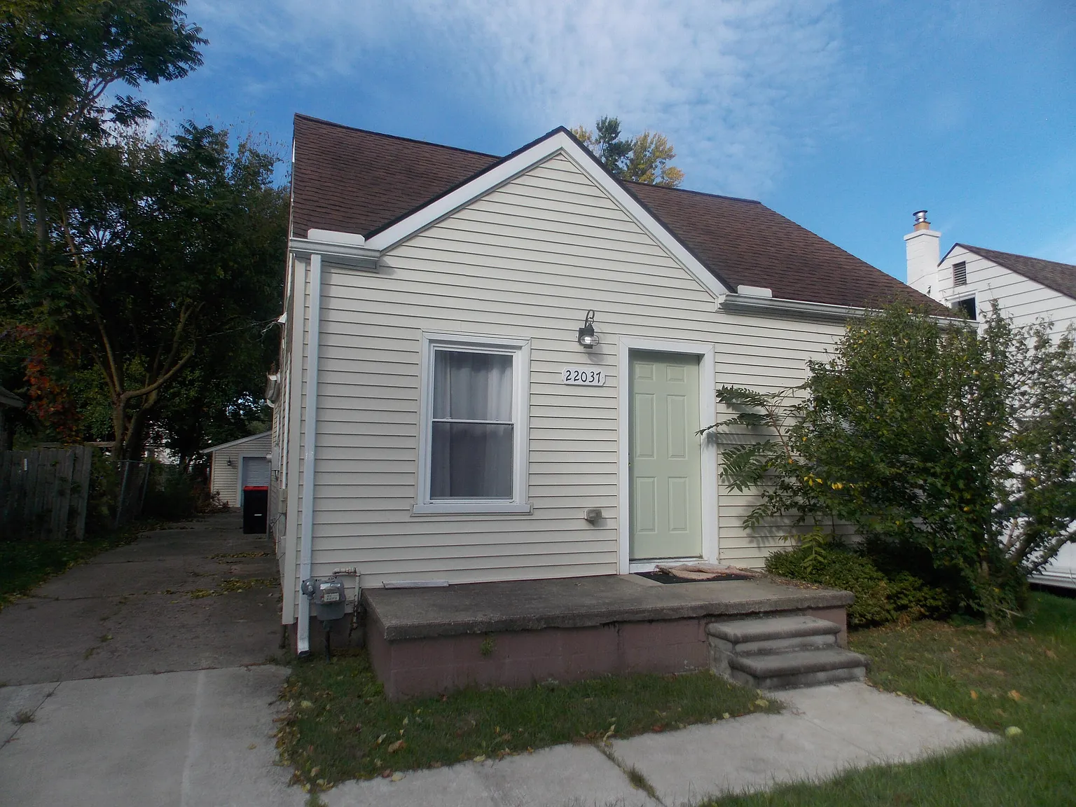 22037 Poinciana St photo 1