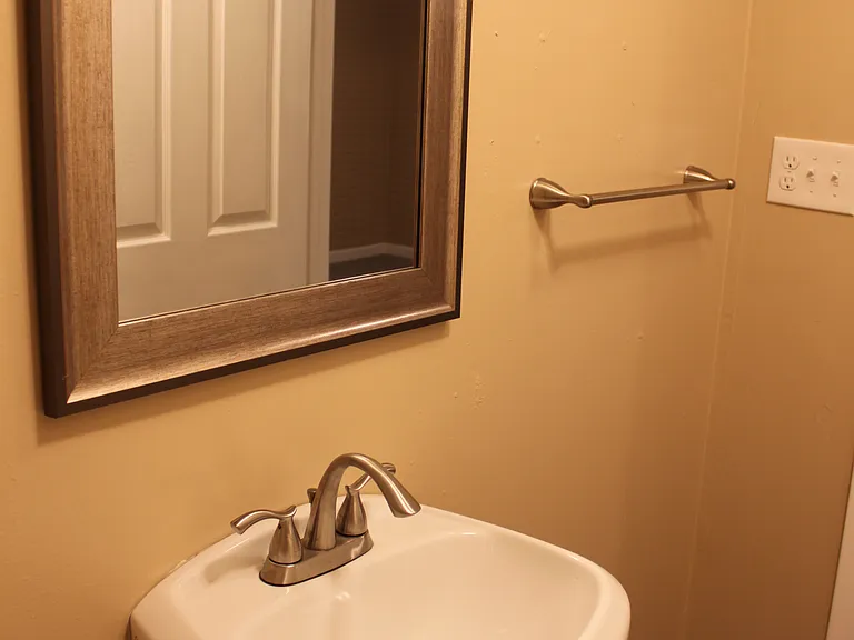 11 Amesbury St #11 — Photo 8