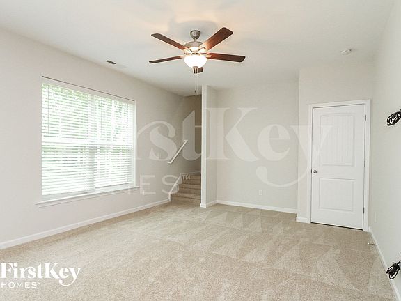 3rd image of 2604 Dallas Dr