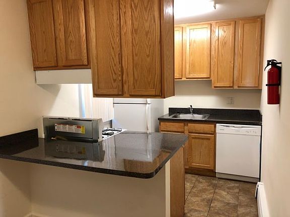 2nd image of 836 Main St APT C