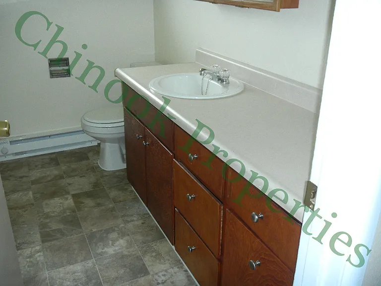 2 Bedroom Duplex in Santa Clara Neighborhood — Photo 7