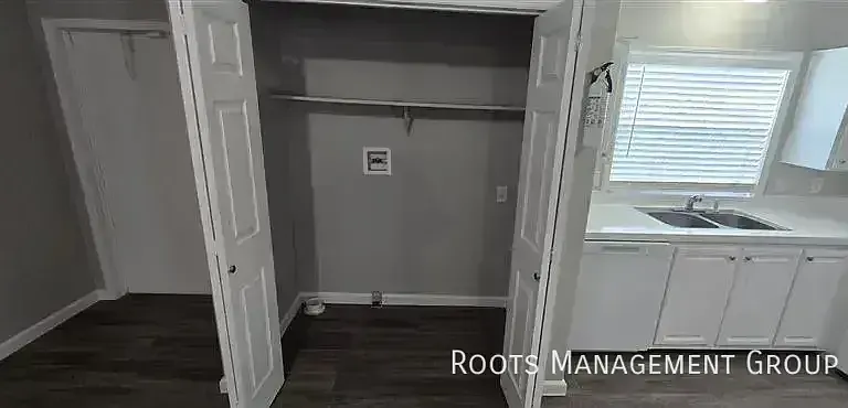 15923 Clarke Springs Dr #15923C — Photo 18