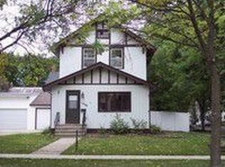 1450 9th St S, Fargo, ND 58103