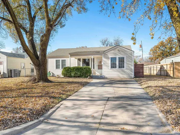 3007 S Fern Ave, Wichita, KS 67217