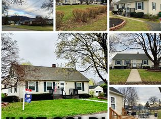 2 E Willow St, Beacon, NY 12508