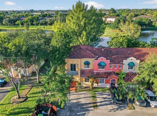 Bonita Golf View, Hialeah, FL 33015