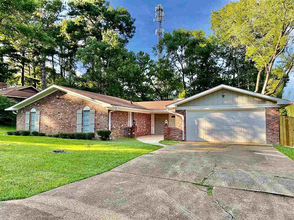 1st image of 102 Waywood Dr