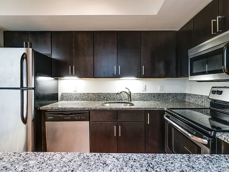 The Cameron Lofts — Photo 9