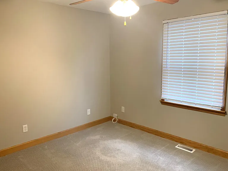 Middle Bedroom