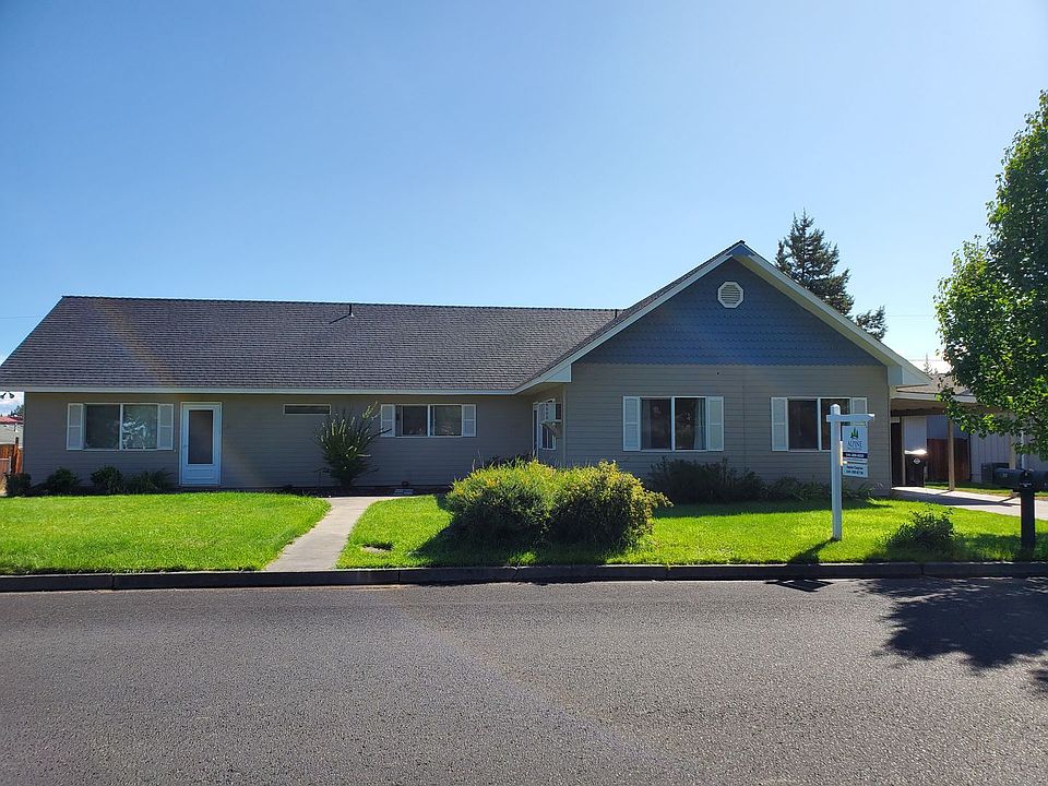 1st image of 1050 NW Canyon Dr #1054