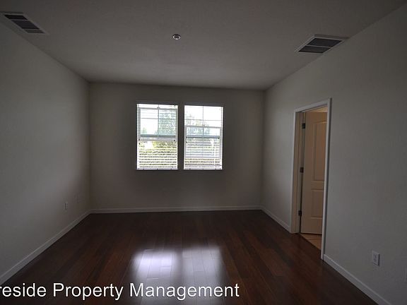 2nd image of 594 N 7th St