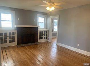 706 Rutherford Ave, Lyndhurst, NJ 07071