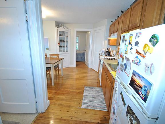 4th image of 29 N Central Ave APT 3