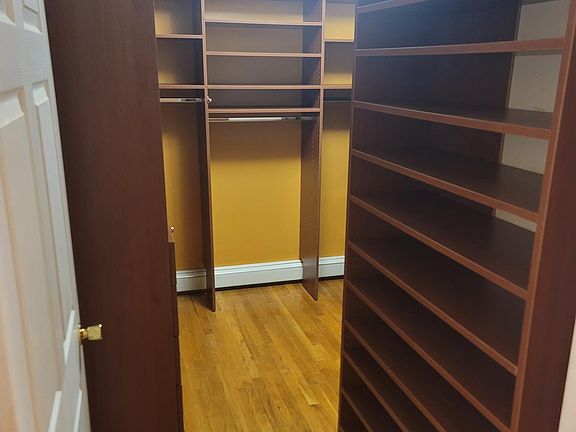 2nd image of 834 E 218th St APT 1