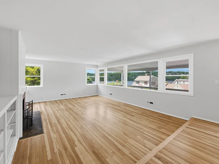 5 Lilac Ln — Photo 7