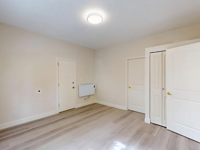 976 Masson Ave — Photo 11