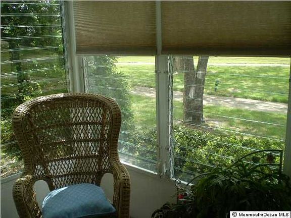 2nd image of 1007A Aberdeen Dr