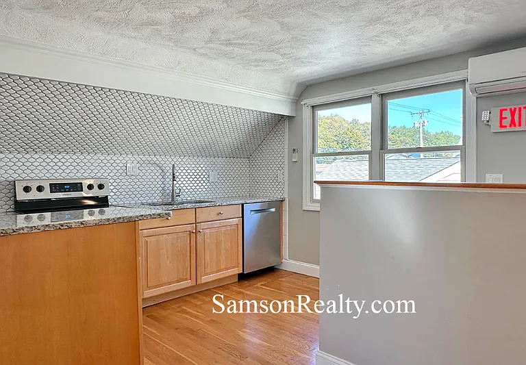 842 Oaklawn Ave #2 — Photo 3