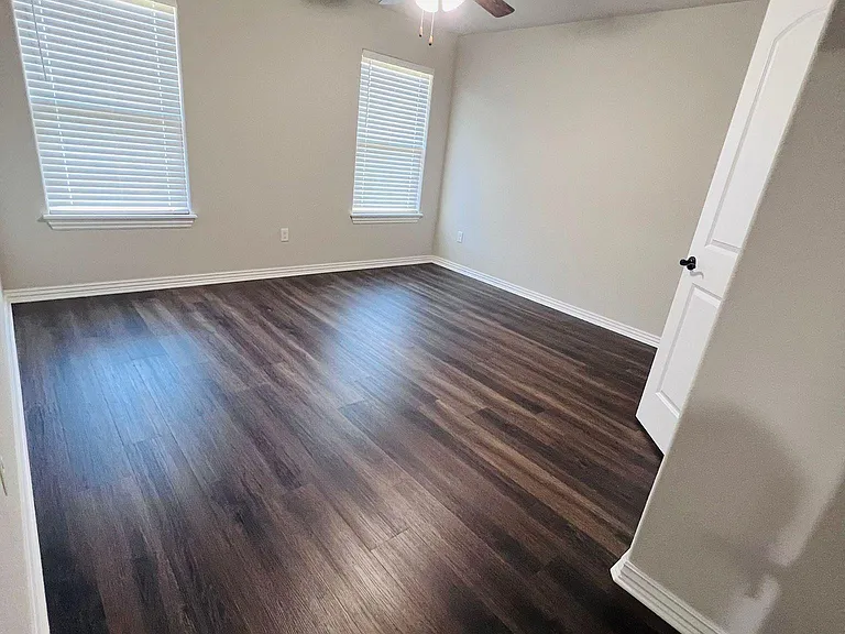 601 Holly St — Photo 18