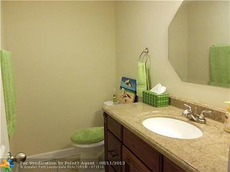 4th image of 6200 NE 22nd Way APT 301