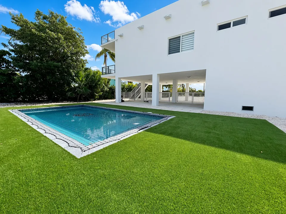 229 W Seaview Cir