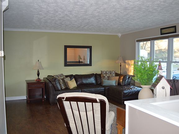 5th image of 59 Deenie Dr
