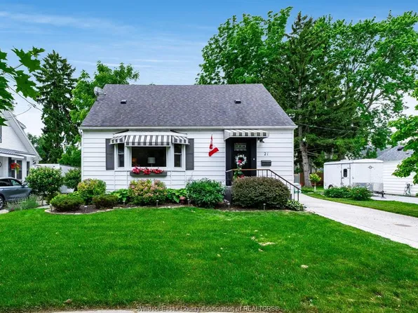 21 Prospect St, Kingsville, ON N9Y 1M6