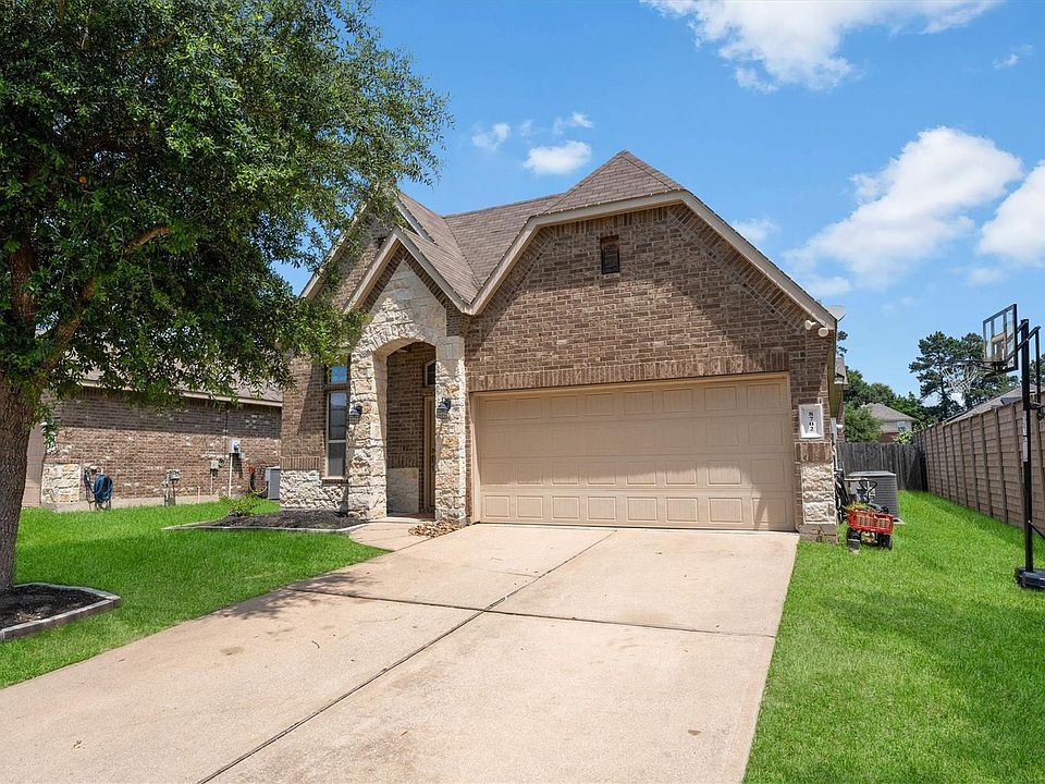 1st image of 8702 Alicia Dr