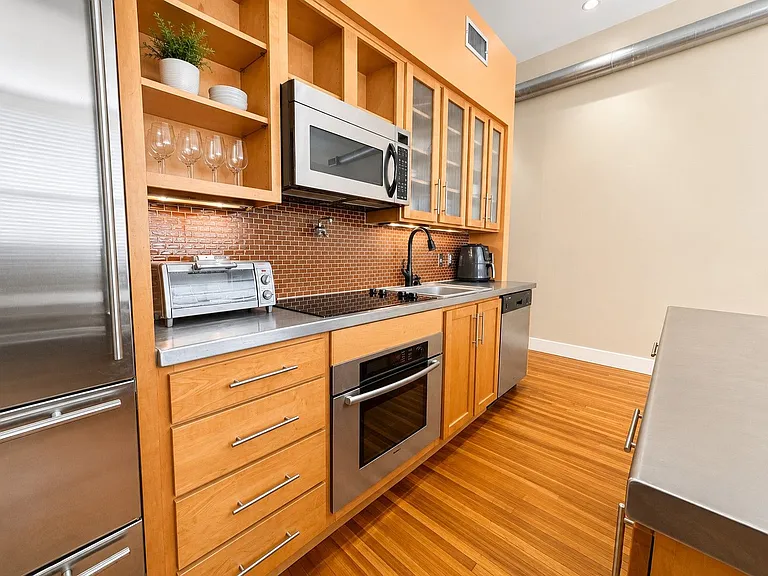 122 W Broughton St #MAIN — Photo 7