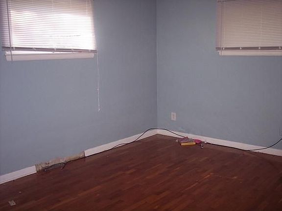 4th image of 3011 Arcadia Dr