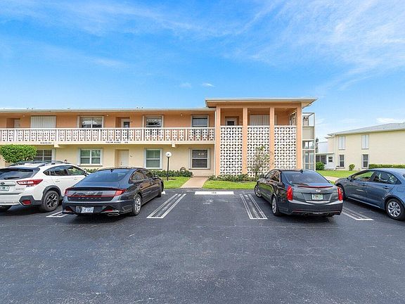 2nd image of 1930 NW 18th Street #104